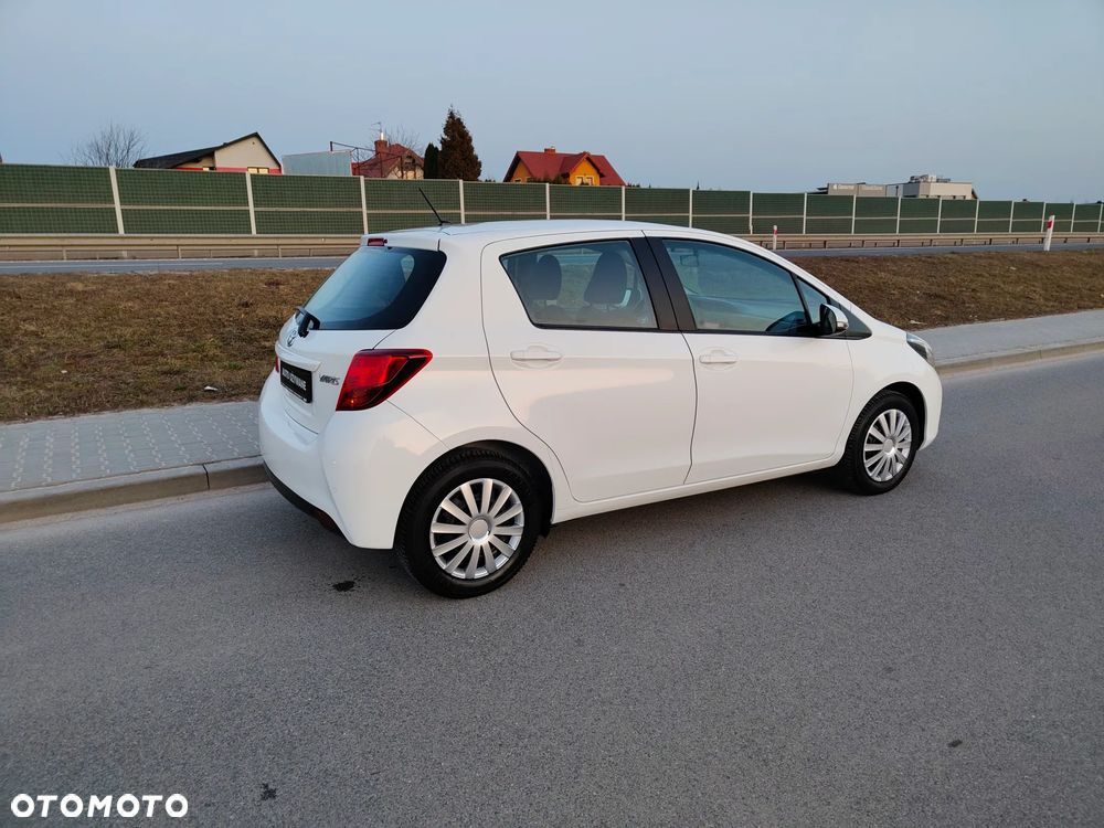 Toyota Yaris 1.33 Active EU6 - 27