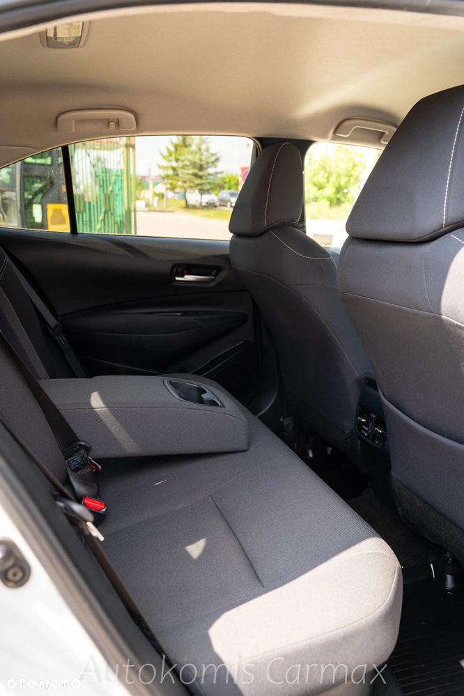 Toyota Corolla 1.8 Hybrid Comfort - 22