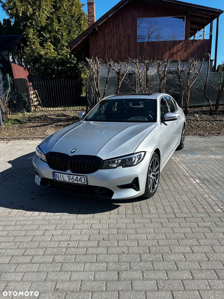 BMW Seria 3 330i xDrive Sport Line - 1