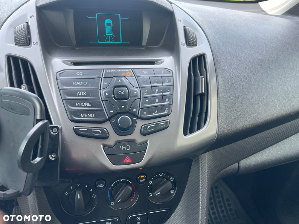 Ford Tourneo Connect - 8