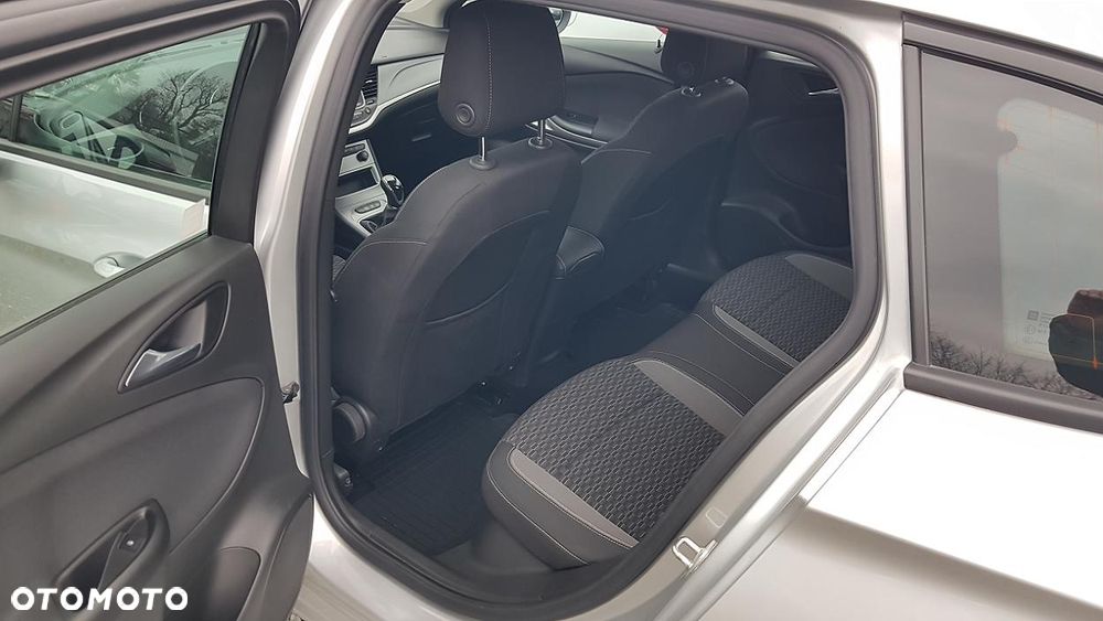 Opel Astra 1.5 CDTI Edition S&S - 26