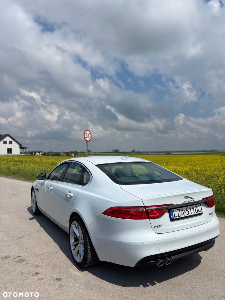 Jaguar XF 2.0 i4D Prestige - 7