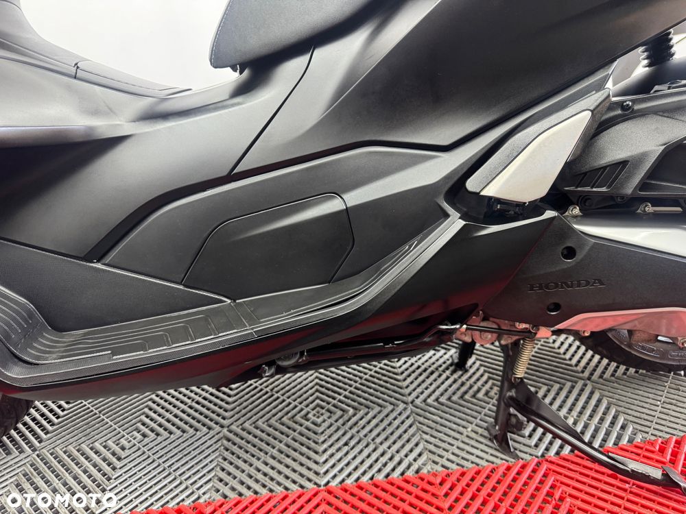 Honda PCX - 11