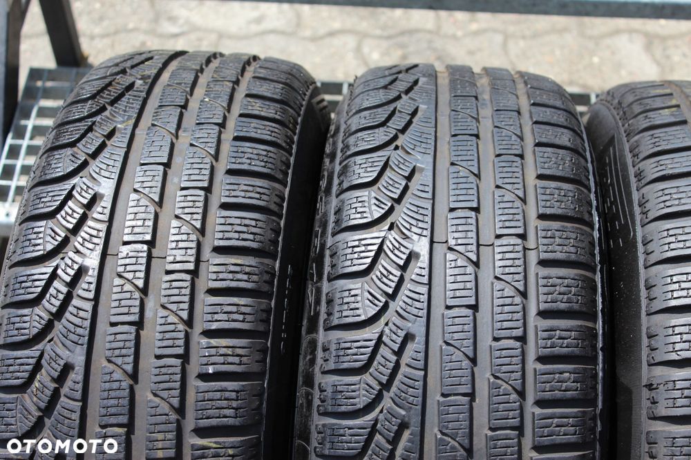 4x 205/65r17 pirelli sottozero winter 210 serie ii * 96h 6,5mm - 3