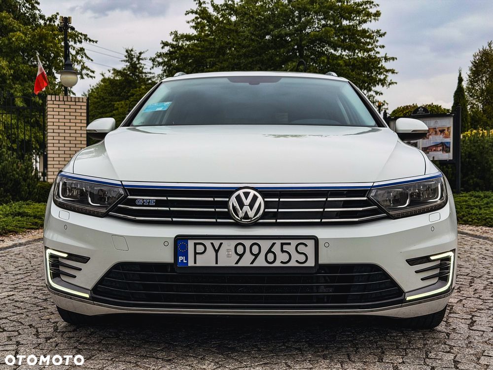 Volkswagen Passat - 13