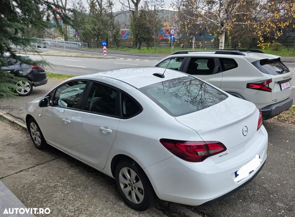 Opel Astra - 3