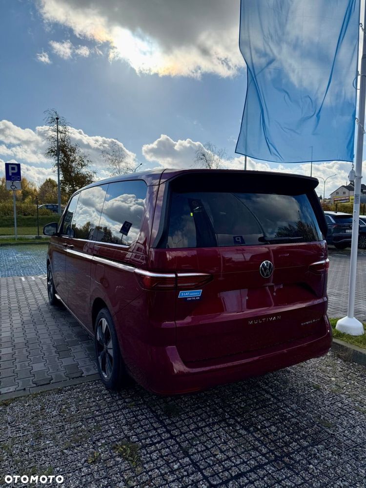 Volkswagen Multivan - 8