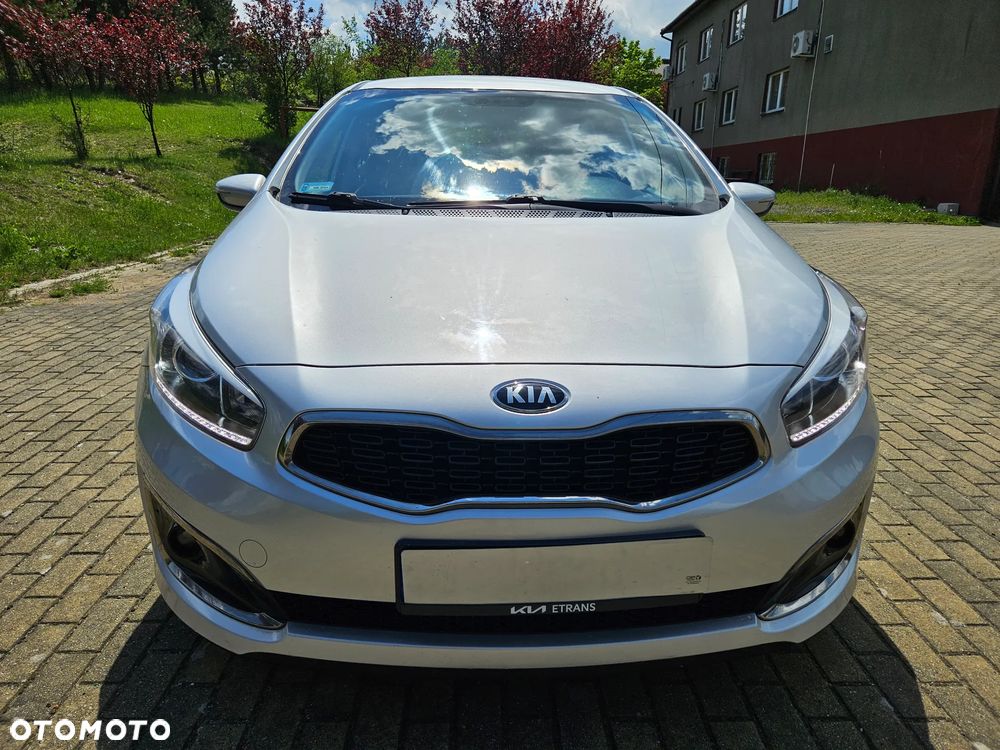 Kia Ceed 1.6 GDI L Business Line - 3