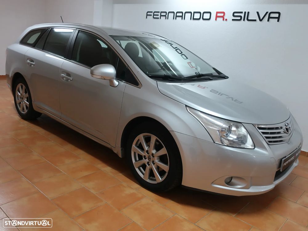 Toyota Avensis SW 2.0 D-4D Exclusive - 8