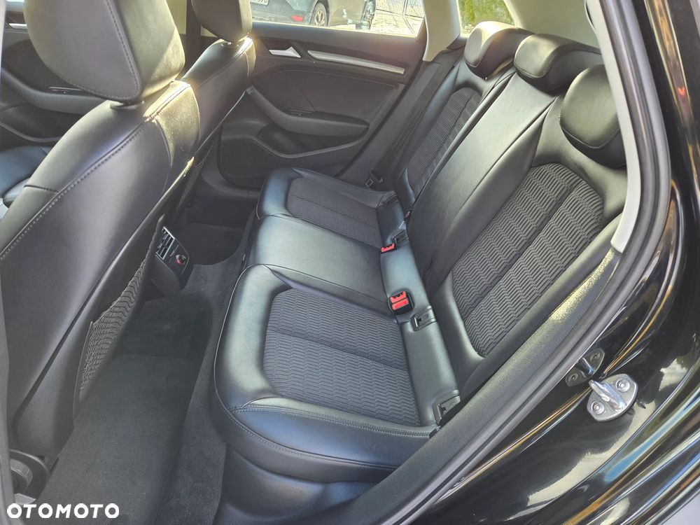 Audi A3 Sportback 2.0 TDI (clean diesel) quattro Ambition - 24