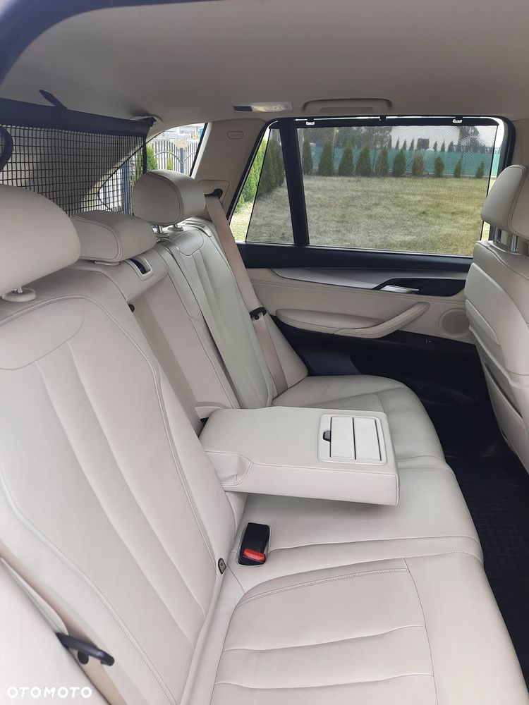 BMW X5 xDrive30d Sport-Aut - 2