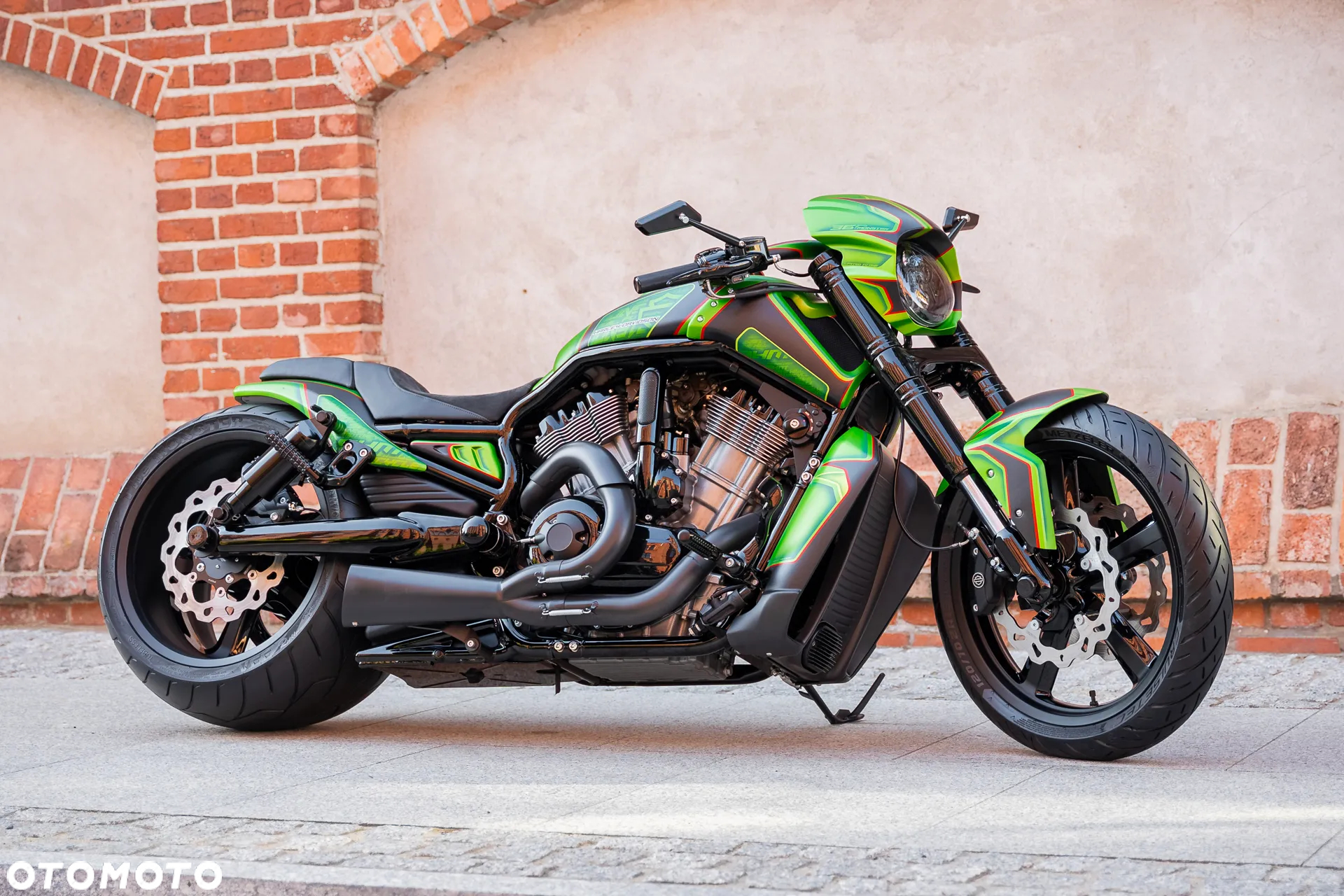 Harley-Davidson V-Rod Muscle - 11