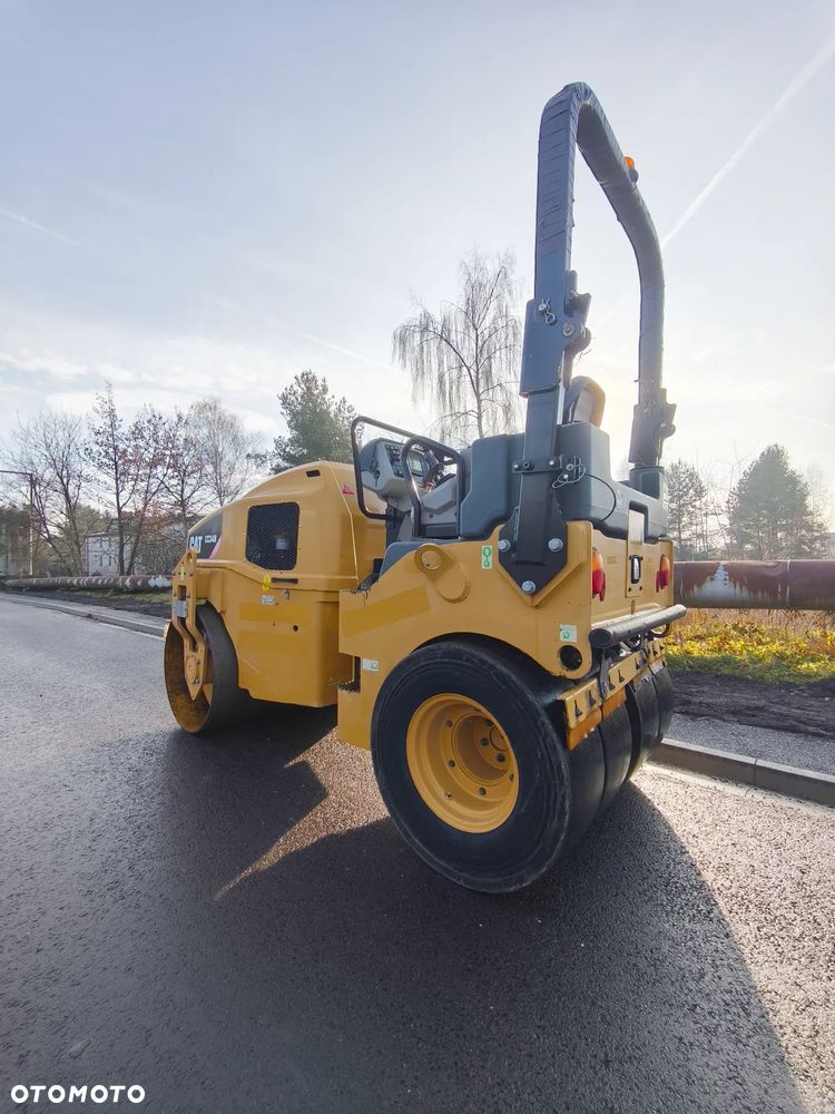 Caterpillar CC34B - 7