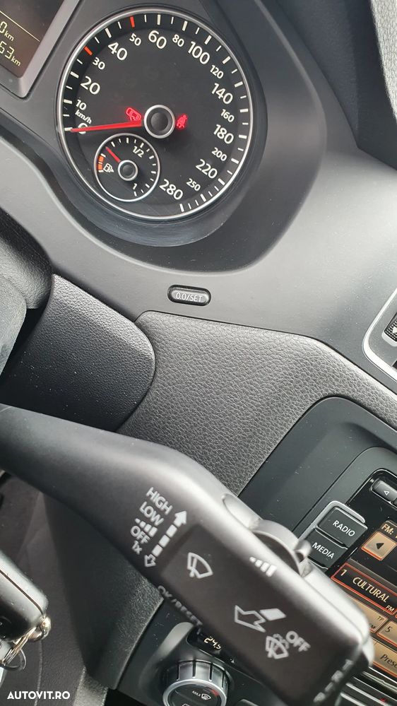 Volkswagen Jetta 1.6 TDI CR DPF Comfortline - 26