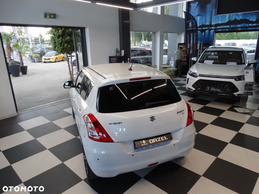 Suzuki Swift - 8