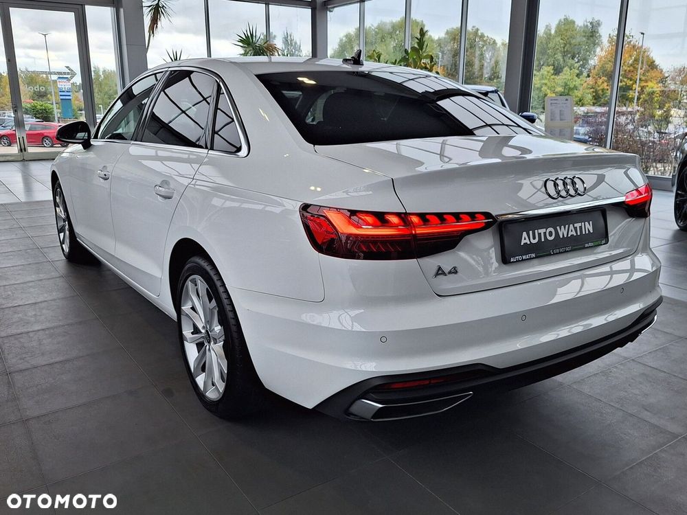 Audi A4 Limousine - 3