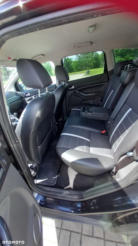 Ford Kuga 2.0 TDCi Titanium FWD - 6