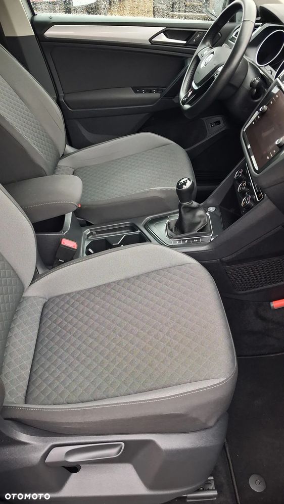 Volkswagen Tiguan 1.5 TSI ACT OPF Comfortline - 19