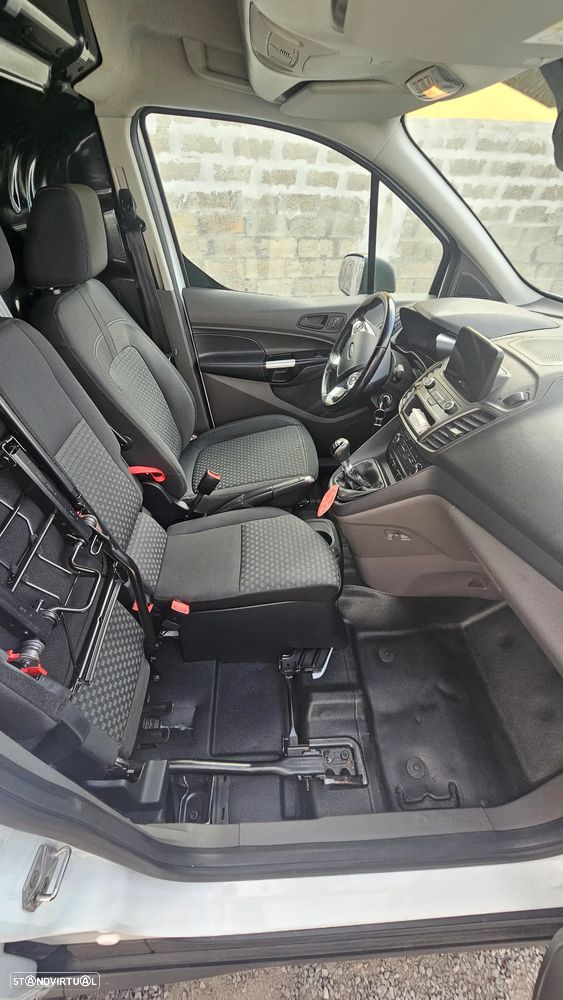 Ford Transit Connect - 11