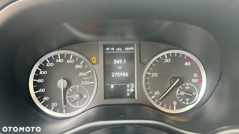 Mercedes-Benz VITO - 12