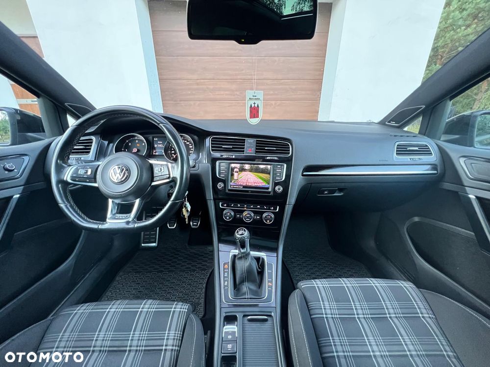 Volkswagen Golf 2.0 TDI BMT GTD - 8