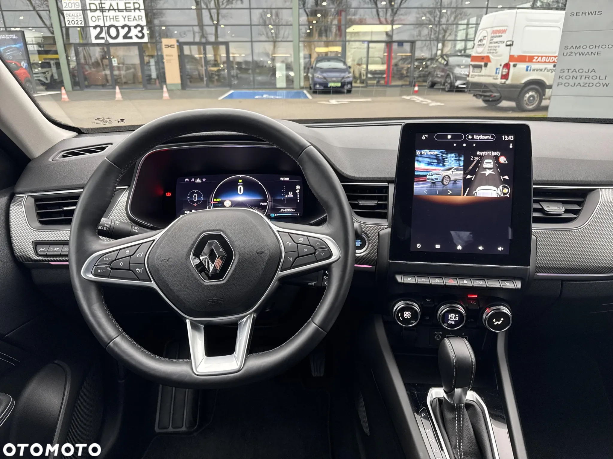 Renault Arkana 1.6 E-TECH Intens MMT - 12
