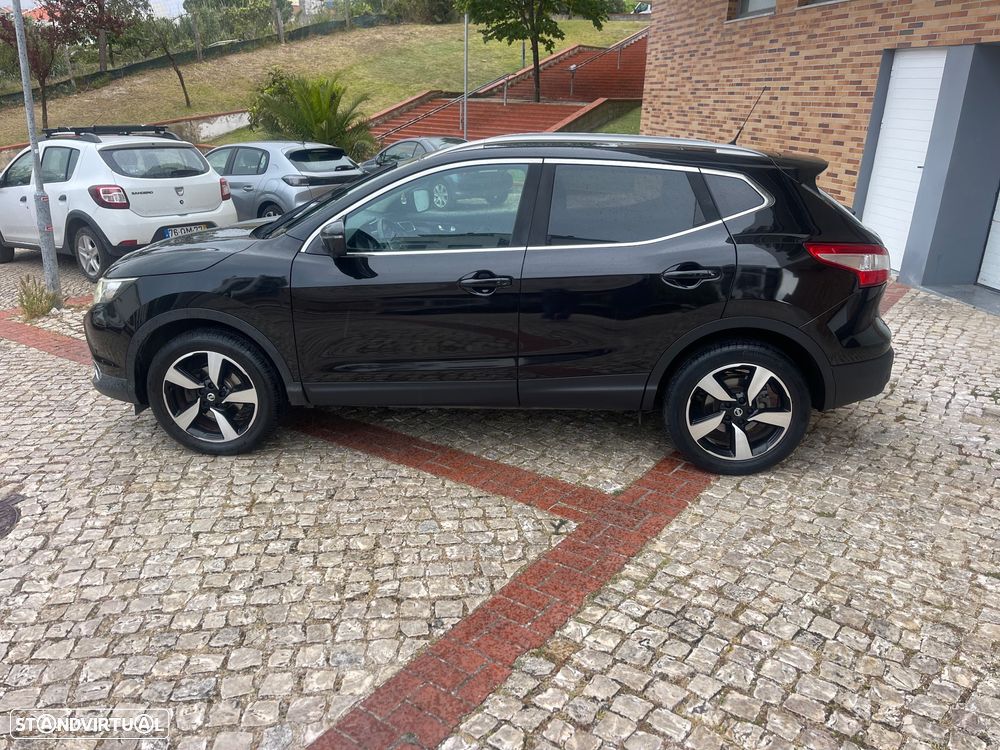 Nissan Qashqai 1.5 dCi N-Connecta Led - 3