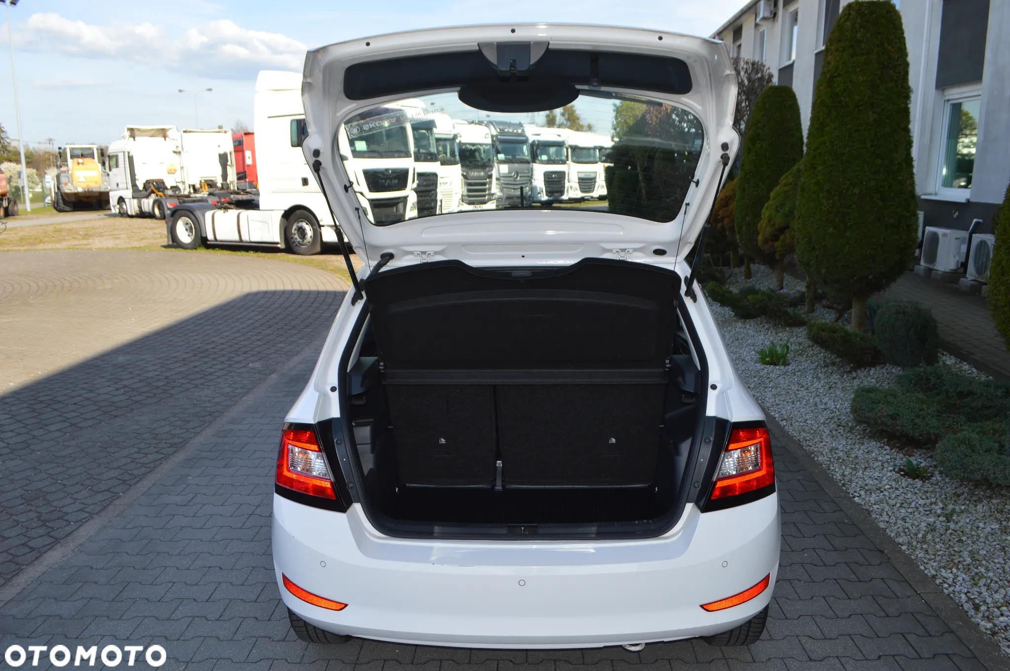 Skoda Fabia 1.0 Ambition - 10
