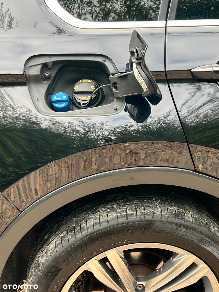 Volkswagen Tiguan - 12