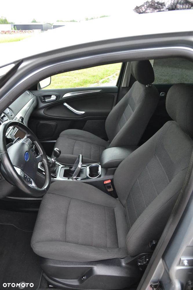Ford S-Max 1.6 EcoBoost Titanium - 25