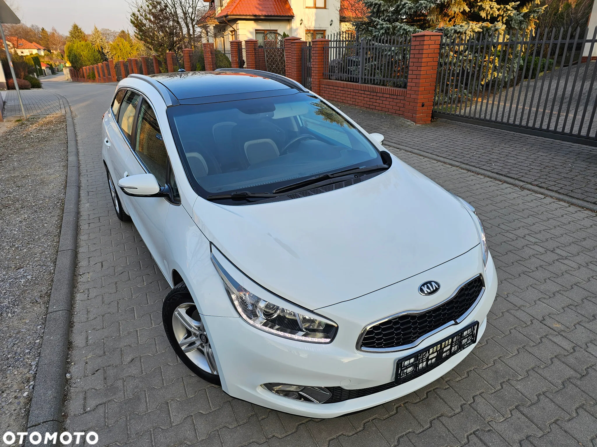 Kia Ceed 1.6 GDI Fifa World Cup Edition - 10