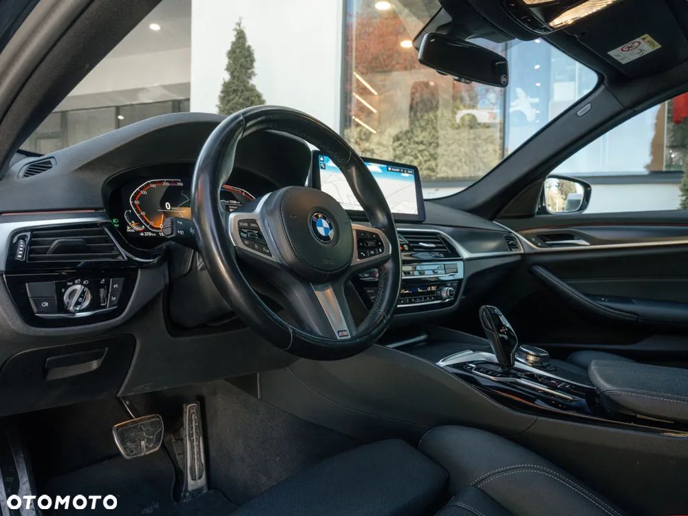 BMW Seria 5 520d xDrive mHEV M Sport sport - 5