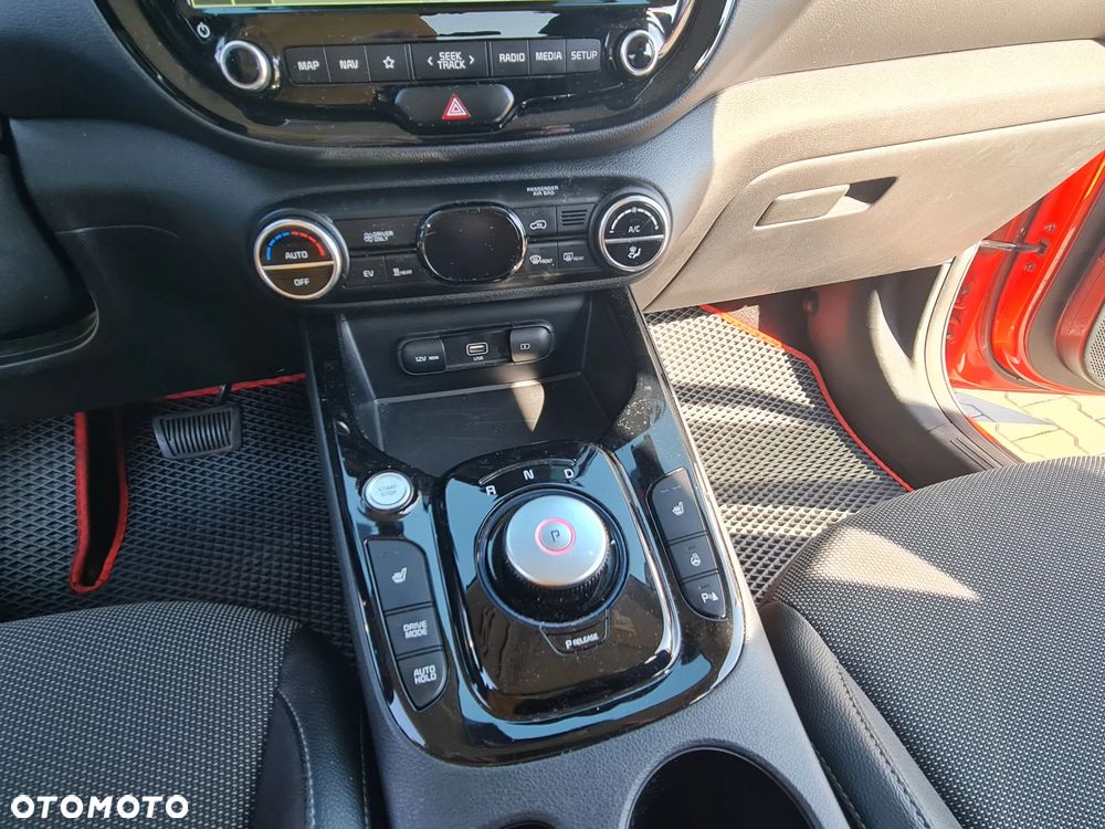 Kia Soul 64kWh XL - 12