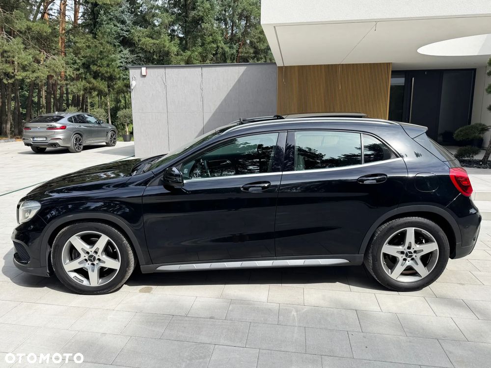 Mercedes-Benz GLA 250 4Matic 7G-DCT AMG Line - 8