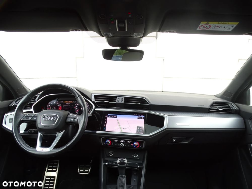 Audi Q3 Sportback - 8