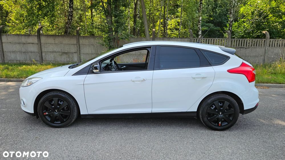 Ford Focus 1.6 Edition - 12