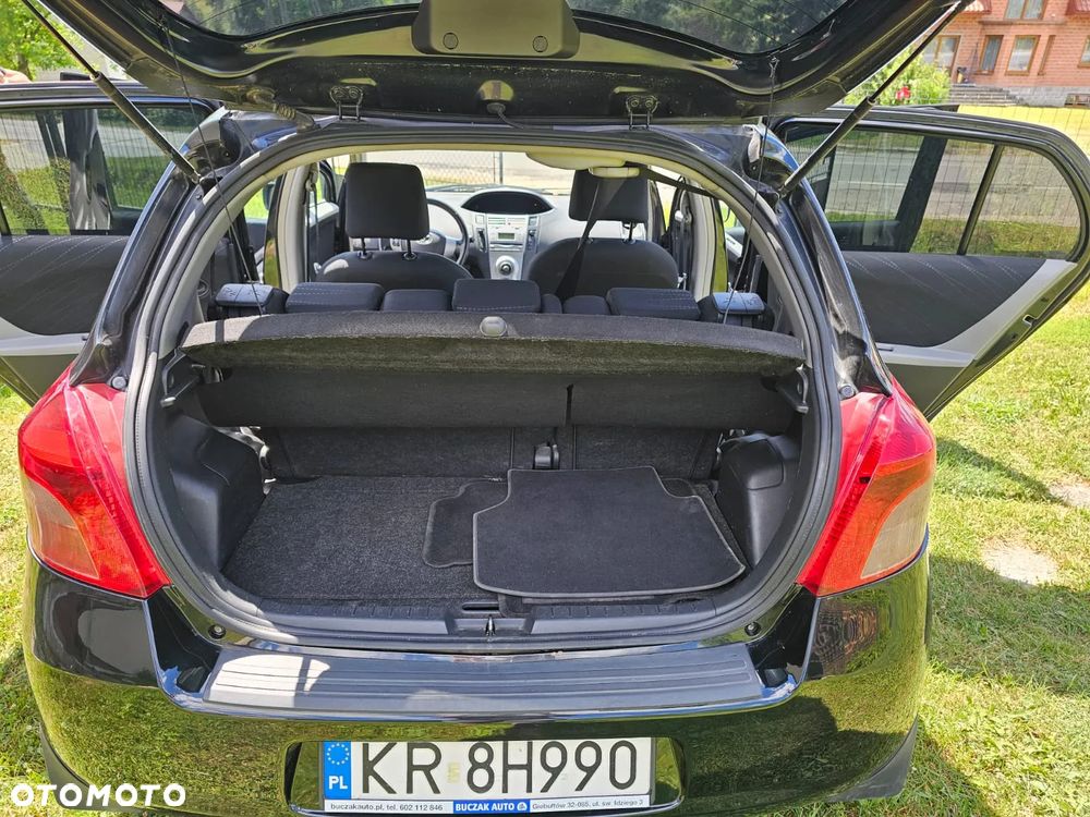 Toyota Yaris 1.3 VVT-i Sol - 17