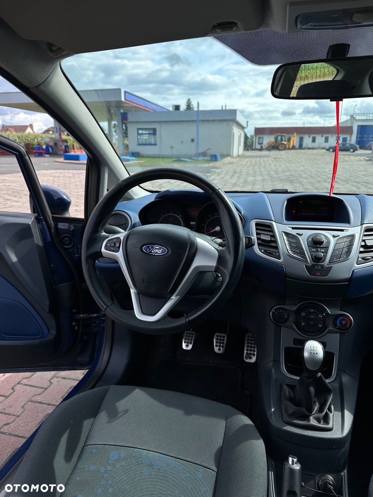 Ford Fiesta 1.6 TDCi Sport - 27