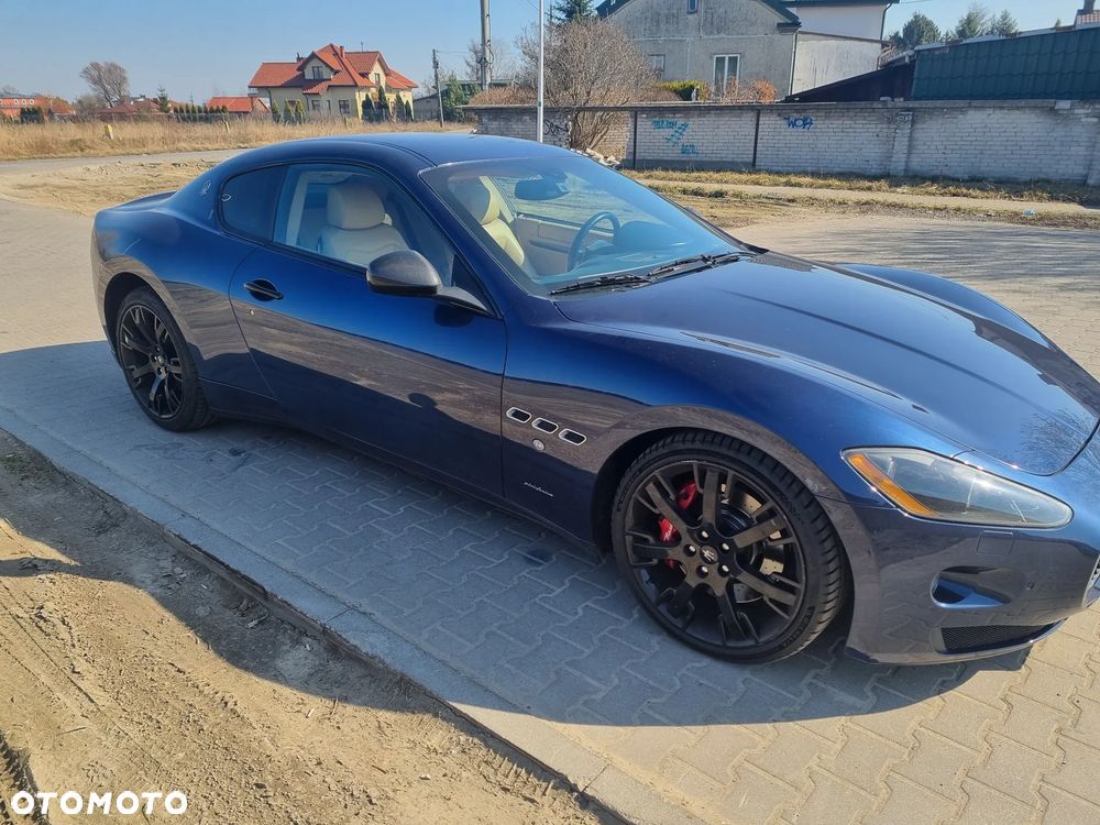 Maserati GranTurismo S Automatik - 3