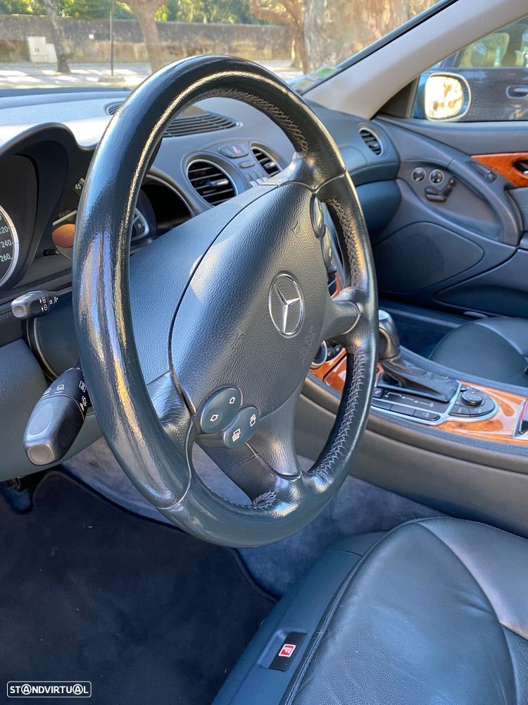 Mercedes-Benz SL 500 Standard - 24