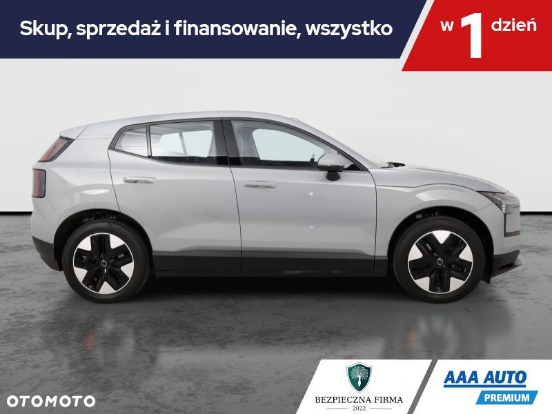 Volvo EX30 - 8