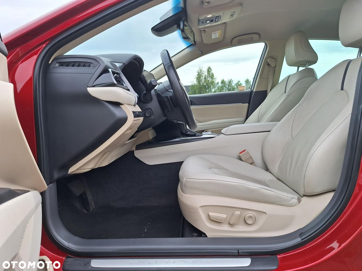 Toyota Camry - 13