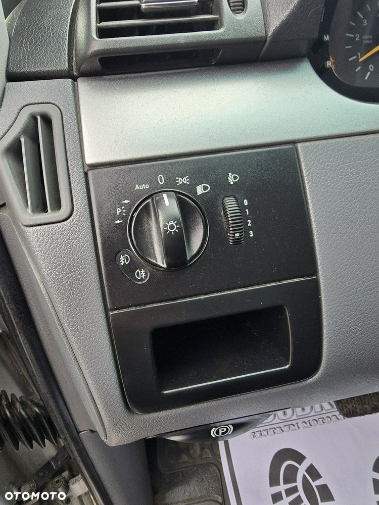 Mercedes-Benz Vito - 29