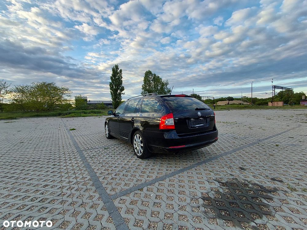 Skoda Octavia 1.6 TDI DPF Elegance - 11