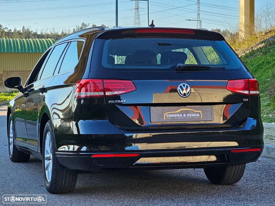VW Passat Variant 2.0 TDi Confortline DSG - 4