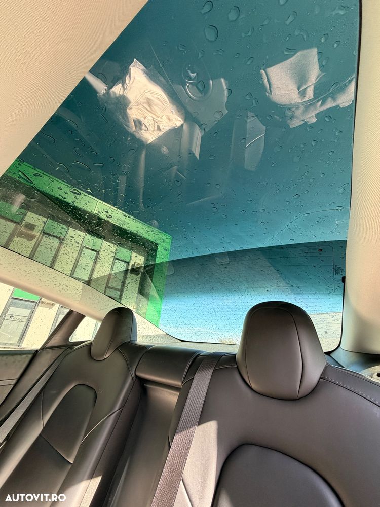 Tesla Model 3 - 17