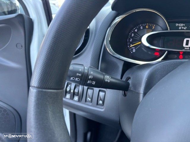 Renault Clio Sport Tourer 0.9 TCE Confort - 17