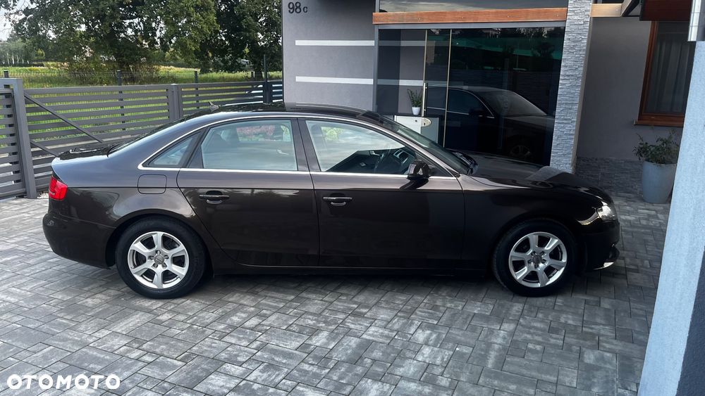 Audi A4 - 4