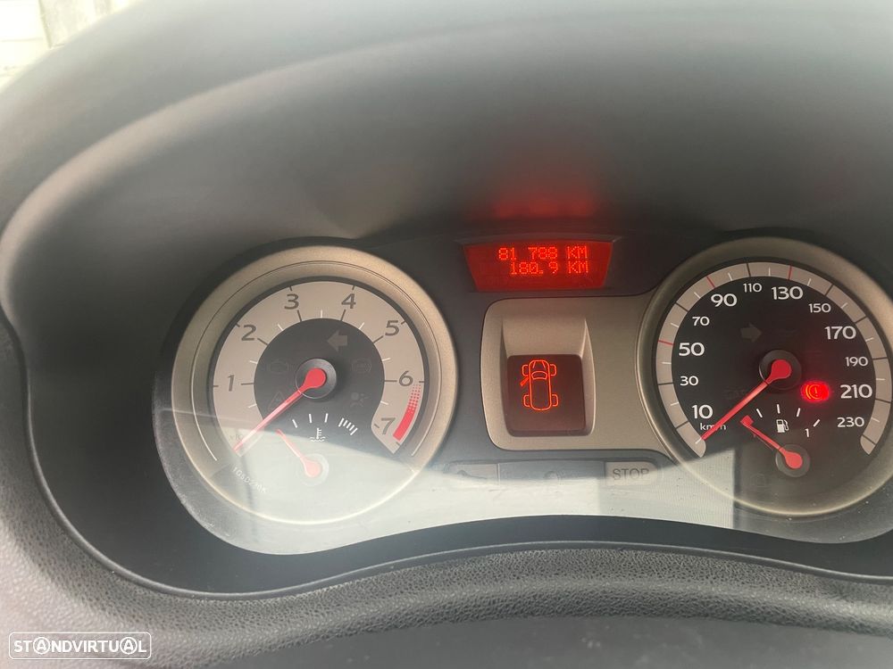 Renault Clio 1.6 16V Initiale Aut. - 12