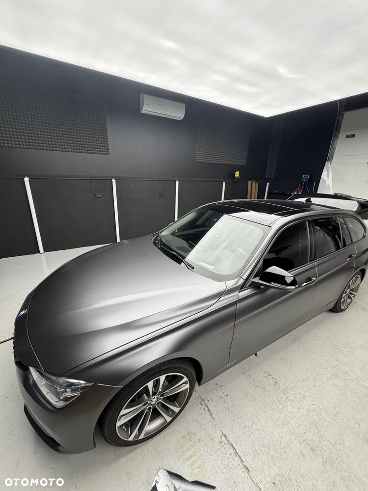 BMW Seria 3 320d Sport Line - 5